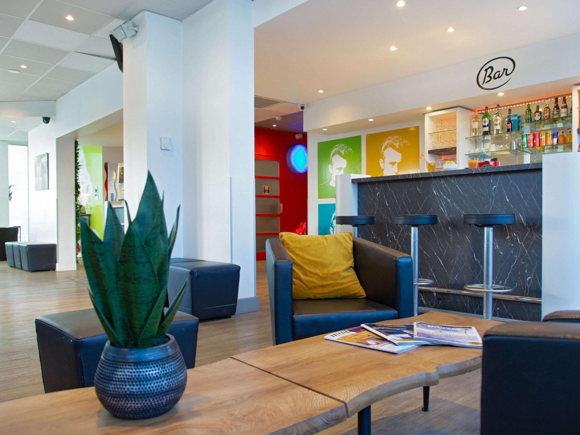 Ibis Styles Cannes Le Cannet Exterior foto